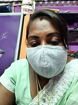 Snapshot of Tamil_Hot_Priya chatting on 2, 2, 2026 Tamil Hot Priya online show from 2, 2, 2026