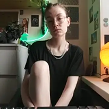 Shy Bamby online show from 2, 3, 2026