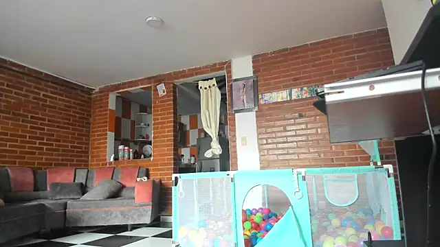 Lia rouse04 online show from 19, 4, 2026