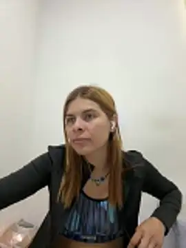 Snapshot of ariannaconnor_ chatting on 5, 2, 2026 ariannaconnor online show from 5, 2, 2026