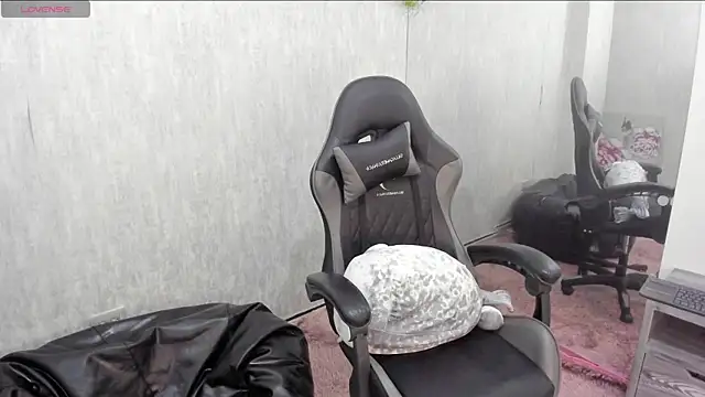 Gia Campbell online show from 11, 1, 2026