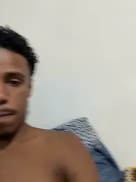 Snapshot of LorenzoBlack27 chatting on 6, 3, 2026 LorenzoBlack27 online show from 6, 3, 2026