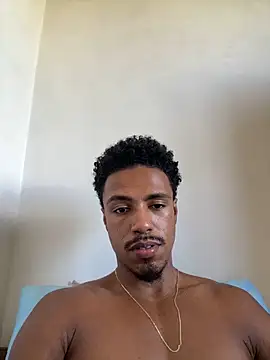 Snapshot of LorenzoBlack27 chatting on 28, 3, 2026 LorenzoBlack27 online show from 28, 3, 2026