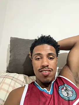 Snapshot of LorenzoBlack27 chatting on 2, 4, 2026 LorenzoBlack27 online show from 2, 4, 2026