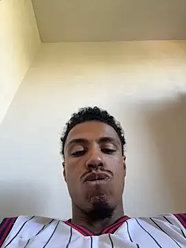 Snapshot of LorenzoBlack27 chatting on 6, 4, 2026 LorenzoBlack27 online show from 6, 4, 2026