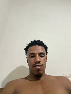 Snapshot of LorenzoBlack27 chatting on 7, 4, 2026 LorenzoBlack27 online show from 7, 4, 2026