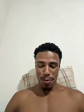 Snapshot of LorenzoBlack27 chatting on 11, 4, 2026 LorenzoBlack27 online show from 11, 4, 2026