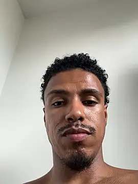 Snapshot of LorenzoBlack27 chatting on 11, 4, 2026 LorenzoBlack27 online show from 11, 4, 2026