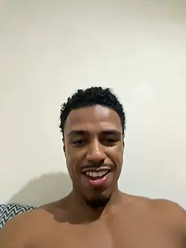 Snapshot of LorenzoBlack27 chatting on 13, 5, 2026 LorenzoBlack27 online show from 13, 5, 2026