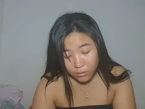 Zyeiii online show from 4, 4, 2026