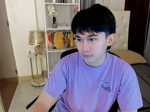 Snapshot of davincihugecock chatting on 6, 3, 2026 davincihugecock online show from 6, 3, 2026