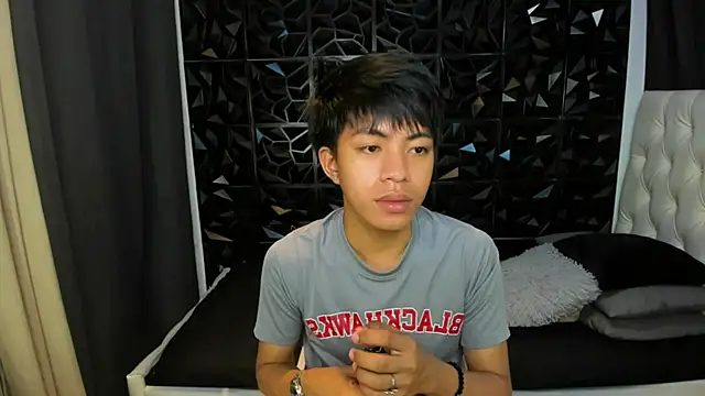 Snapshot of davincihugecock chatting on 26, 3, 2026 davincihugecock online show from 26, 3, 2026