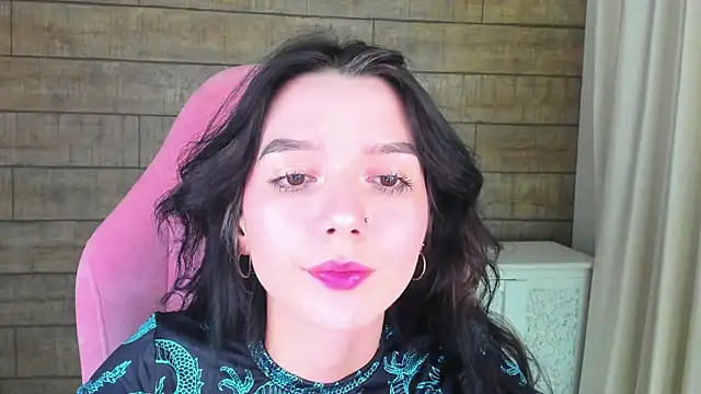 VanessaVienne online show from 9, 3, 2026