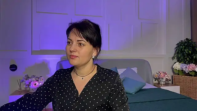  SilkyShadow  online show from 10, 2, 2026