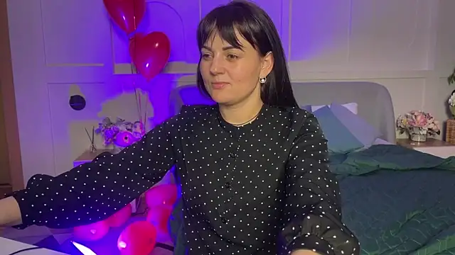  SilkyShadow  online show from 15, 2, 2026