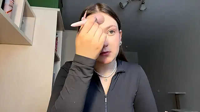 JammieMickiewicz online show from 12, 2, 2026