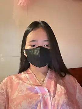 Gwen879 online show from 25, 2, 2026