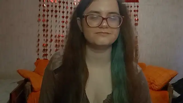 Miyabeee online show from 15, 2, 2026