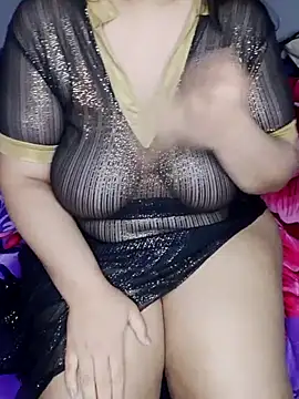 Snapshot of Curvymoza chatting on 8, 4, 2026 Curvymoza online show from 8, 4, 2026