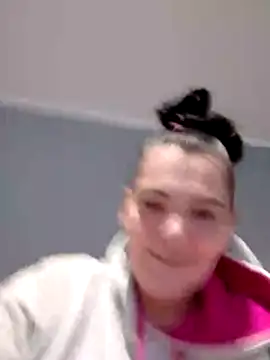Snapshot of roksa2026 chatting on 19, 7, 2026 roksa2026 online show from 19, 7, 2026