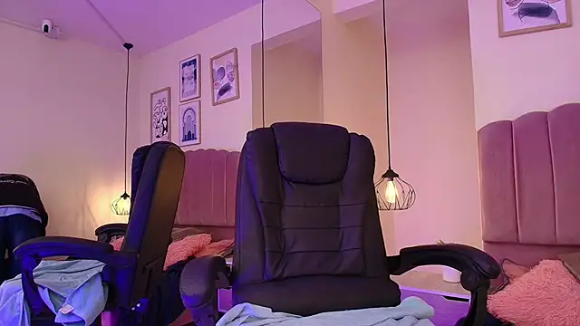 Hanabie  online show from 10, 2, 2026