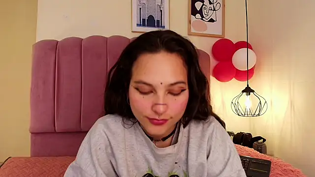 Hanabie  online show from 28, 2, 2026