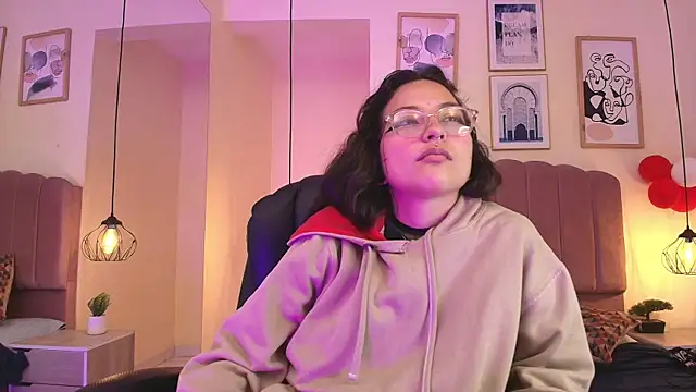 Hanabie  online show from 18, 4, 2026