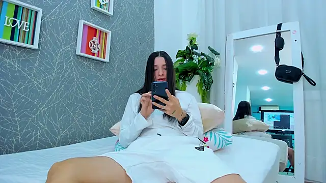 ViictoriiaSaenz online show from 14, 5, 2026