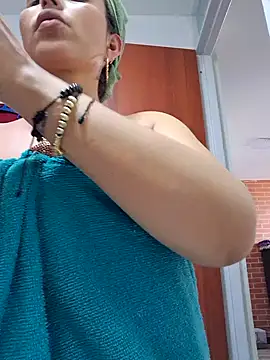 LunaRouuse  online show from 9, 2, 2026