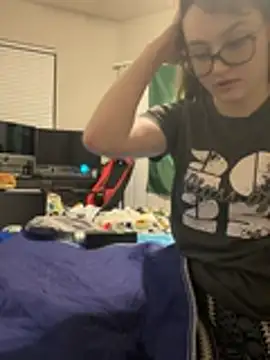 julia4thewin online show from 24, 4, 2026