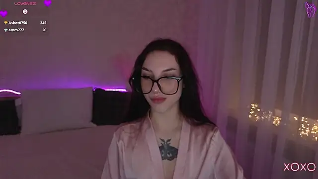 Snapshot of TianaHot777 chatting on 4, 2, 2026 TianaHot777 online show from 4, 2, 2026