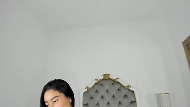 paulina lux online show from 31, 1, 2026