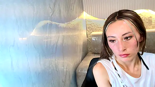 katalina r  online show from 9, 1, 2026