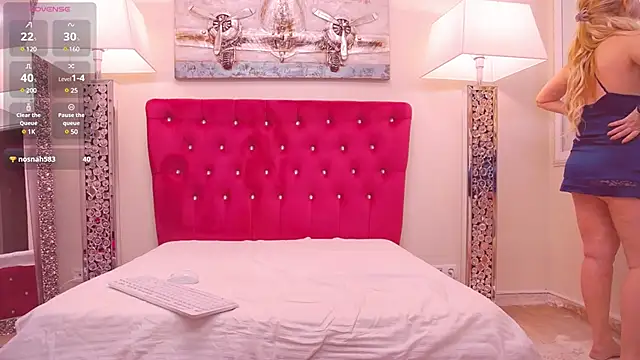 AmandaL1 online show from 10, 3, 2025