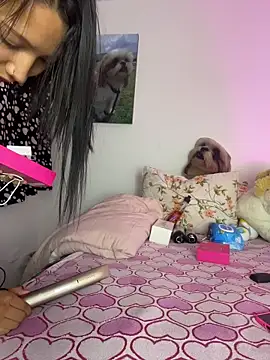 Carita traviesa4 online show from 3, 4, 2026