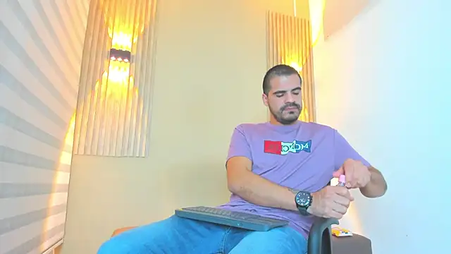 Arthur howard online show from 13, 1, 2026