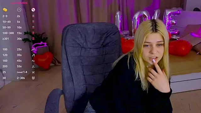 ApheliaStar online show from 6, 2, 2026