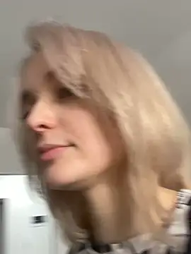 Snapshot of aka_Blonde chatting on 12, 1, 2026 aka Blonde online show from 12, 1, 2026