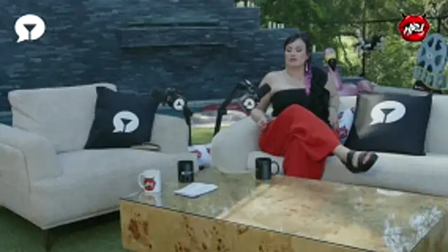 hollyrandall online show from 27, 2, 2026