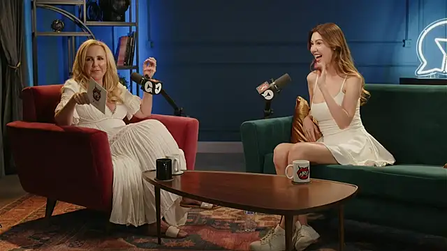 hollyrandall online show from 16, 4, 2026