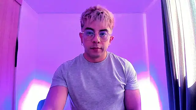 Snapshot of davidMars1 chatting on 27, 2, 2026 davidMars1 online show from 27, 2, 2026