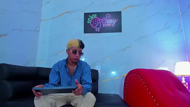 Roman cute online show from 15, 1, 2026