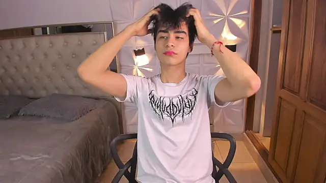 IamJuanJoc online show from 7, 4, 2026