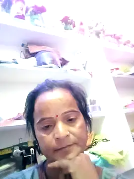 kiiuu sexe online show from 8, 4, 2026