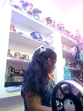 kiiuu sexe online show from 9, 4, 2026