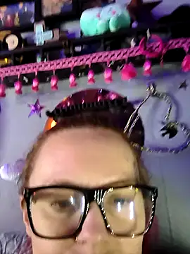 DisireAfterDark online show from 14, 2, 2026