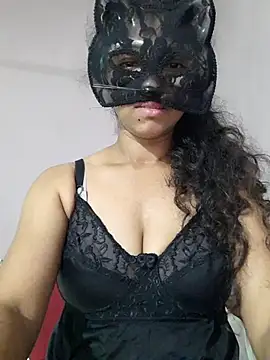 cutehotwife online show from 24, 3, 2026