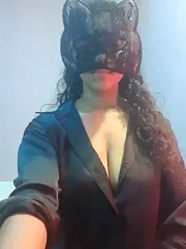 cutehotwife online show from 13, 5, 2026