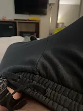 Snapshot of WetReaperr chatting on 6, 4, 2026 WetReaperr online show from 6, 4, 2026