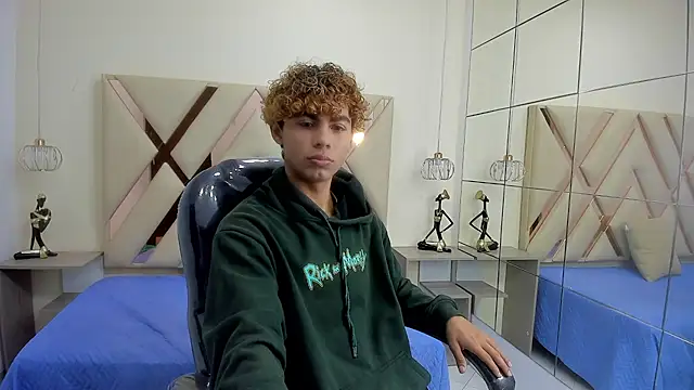 Anyelo Twink online show from 27, 2, 2026